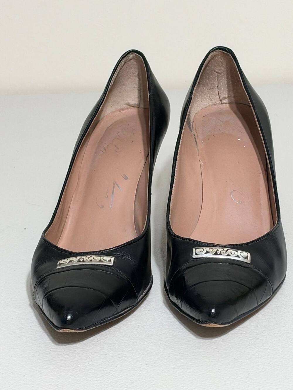 Brighton Yelena Womens Size 7.5 Black Pointed Toe Pumps Heel